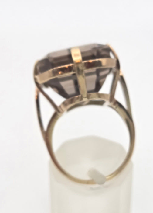 6476  Vintage: large 9ct Gold Square Cu Smokey Quartz Statement Ring