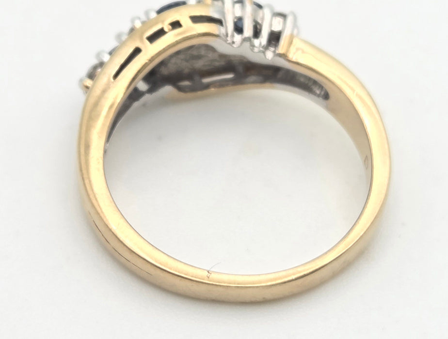 2249 Vintage: 9ct Gold Cornflower Blue Sapphires Natural Diamonds Crossover Ring
