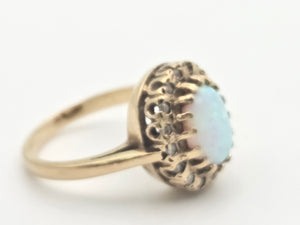 2247 Vintage: 9ct Gold Cabochon White Opal 16 Diamonds Cluster Ring
