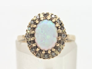 2247 Vintage: 9ct Gold Cabochon White Opal 16 Diamonds Cluster Ring
