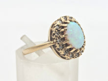 Cargar imagen en el visor de la galería, 2247 Vintage: 9ct Gold Cabochon White Opal 16 Diamonds Cluster Ring
