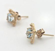 Load image into Gallery viewer, 1118 Vintage: Petite 9ct Gold Swiss Blue Topaz Necklace, Pendant, Earrings Set
