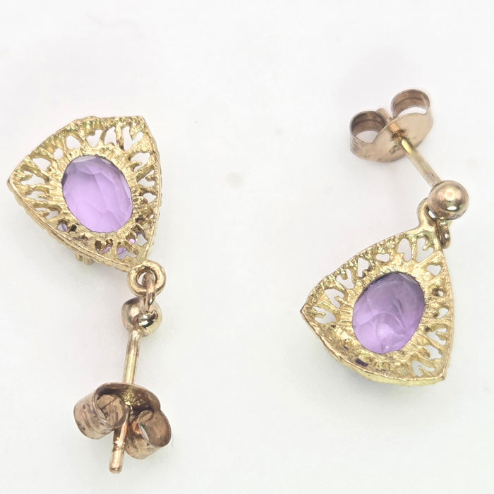 1174: Vintage: 9ct Yellow Gold Amethyst Filigree Drop Stud Earrings