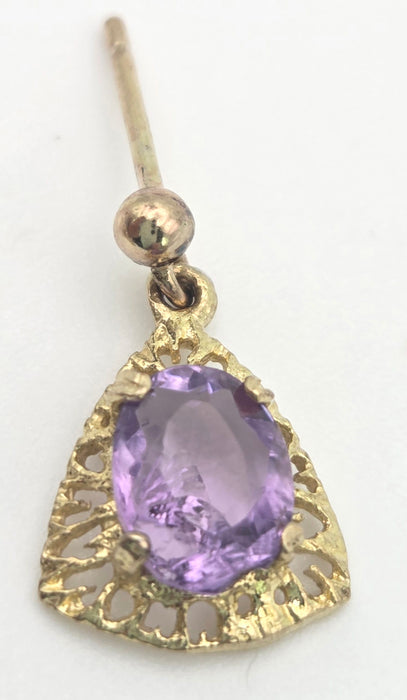 1174: Vintage: 9ct Yellow Gold Amethyst Filigree Drop Stud Earrings