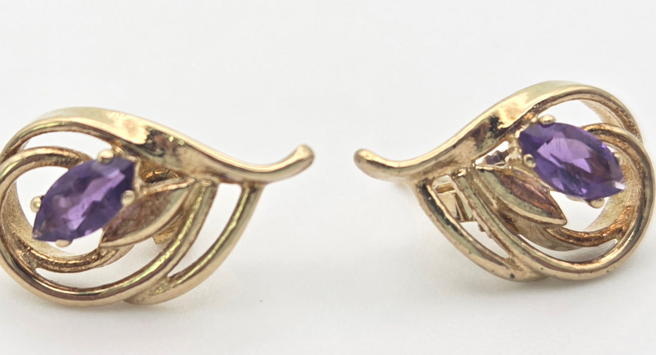 2209 Vintage: 9ct Gold Openwork Amethyst Stud Earrings