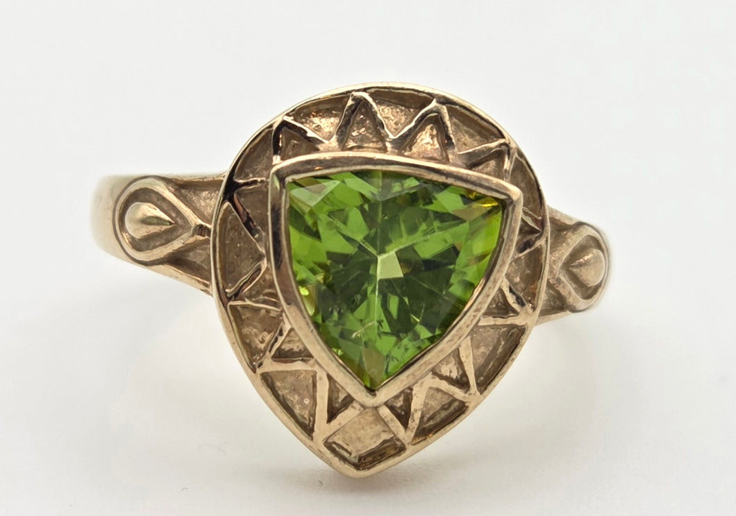 2232 ld Shield-- Cut Peridot Ornate Signet Ring