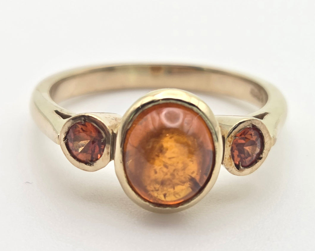 2241 Vintage: 9ct Gold Bezel Set Orange Citrines Trilogy Ring