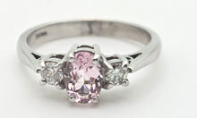 Cargar imagen en el visor de la galería, 2243 Vintage; 9ct White Gold Pink Morganites Daimons 3-Stone Ring

