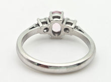 Cargar imagen en el visor de la galería, 2243 Vintage; 9ct White Gold Pink Morganites Daimons 3-Stone Ring
