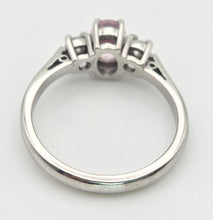 Cargar imagen en el visor de la galería, 2243 Vintage; 9ct White Gold Pink Morganites Daimons 3-Stone Ring

