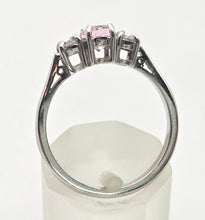 Cargar imagen en el visor de la galería, 2243 Vintage; 9ct White Gold Pink Morganites Daimons 3-Stone Ring
