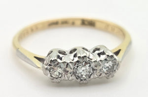 Antique: 18ct Gold  Natural Round Full Cut  Diamonds 3-Stone Ring