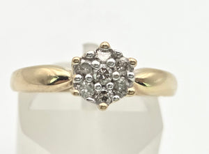 2264 Vintage: Petite 9ct Gold  Natural Diamonds Star Cluster Ring
