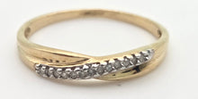 Cargar imagen en el visor de la galería, 2268 Vintage: Petite 9ct Gold Natural Diamonds Cross-Over Stacker Ring
