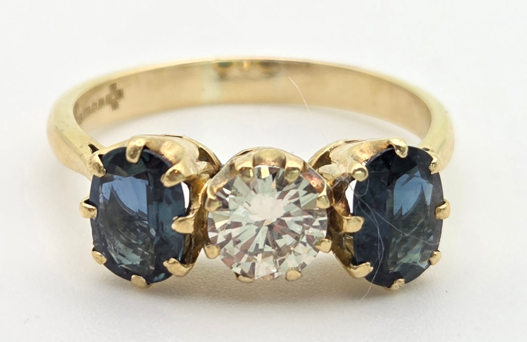 6447 18ct Gold Modern Brilliant Cut Diamond (0.75ct)  Cornflower Blue Sapphires 3-Stone Ring-Exceptional