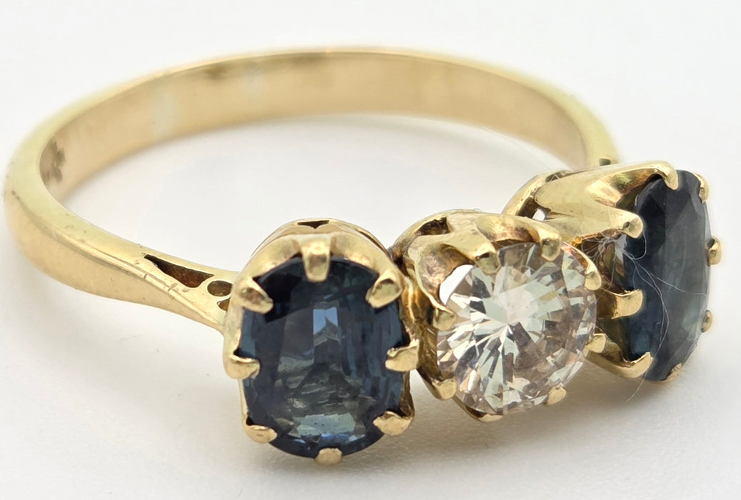 6447 18ct Gold Modern Brilliant Cut Diamond (0.75ct)  Cornflower Blue Sapphires 3-Stone Ring-Exceptional