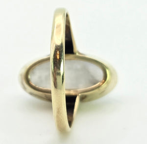 2156 Vintage: 8ct Gold Oval Cabochon Moonstone Dress Ring