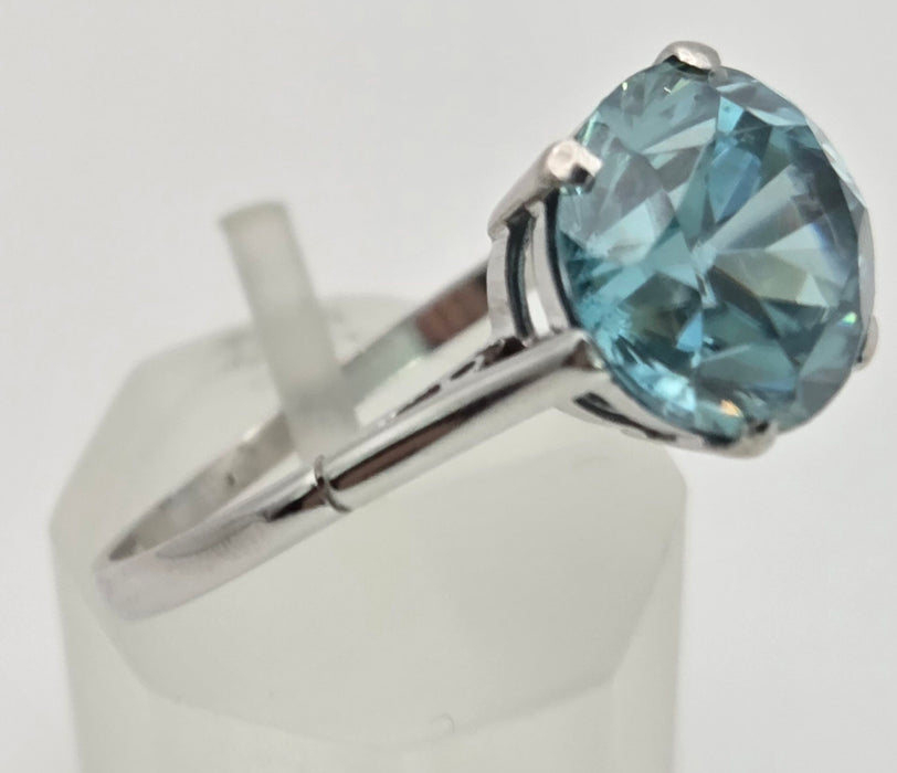 2191 Platinum Round Faceted Cut Blue Zircon Single Stone Ring