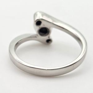 2204 Vintage: 18ct White Gold Blue Sapphire Diamond Bypass Ring