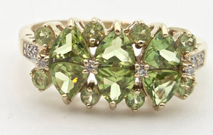 2272 Vintage: 9ct Gold Peridots Natural Diamonds Cluster Ring