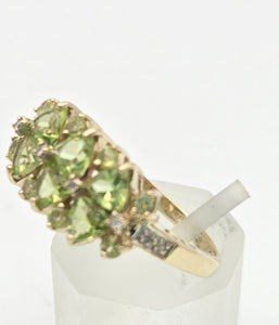 2272 Vintage: 9ct Gold Peridots Natural Diamonds Cluster Ring