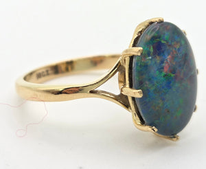 18ct Gold AustralianCabochon  Black Opal Single Stone Ring