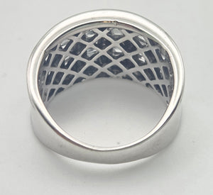 1870 18ct White Gold 87 Natural Sparkling  Diamonds (1.65ct) Statement ring