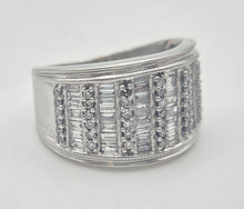 Cargar imagen en el visor de la galería, 1870 18ct White Gold 87 Natural Sparkling  Diamonds (1.65ct) Statement ring
