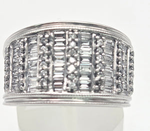 1870 18ct White Gold 87 Natural Sparkling  Diamonds (1.65ct) Statement ring