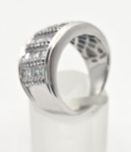 Cargar imagen en el visor de la galería, 1870 18ct White Gold 87 Natural Sparkling  Diamonds (1.65ct) Statement ring
