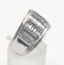 Cargar imagen en el visor de la galería, 1870 18ct White Gold 87 Natural Sparkling  Diamonds (1.65ct) Statement ring
