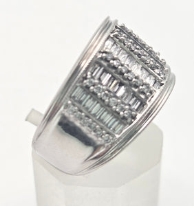 1870 18ct White Gold 87 Natural Sparkling  Diamonds (1.65ct) Statement ring