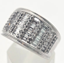 Cargar imagen en el visor de la galería, 1870 18ct White Gold 87 Natural Sparkling  Diamonds (1.65ct) Statement ring

