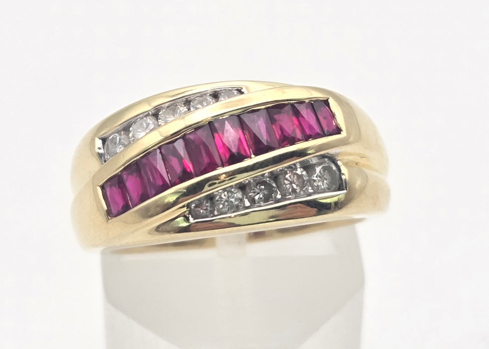 6443:Vintage 18ct Gold Rubies Natural Diamonds Tiered Crossover Ring