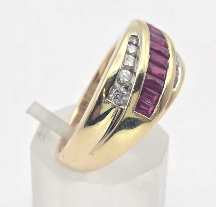 6443:Vintage 18ct Gold Rubies Natural Diamonds Tiered Crossover Ring