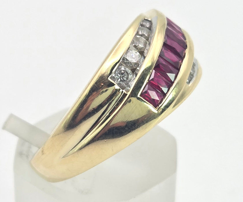 6443:Vintage 18ct Gold Rubies Natural Diamonds Tiered Crossover Ring