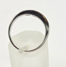 Load image into Gallery viewer, 1932 18ct White Gold Natural Diamonds (0.8ct) Channel Set Ring
