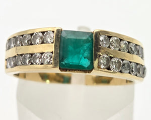 2307 Vintage: 18ct Gold Emerald 24 Natural Diamonds (1ct) Ring
