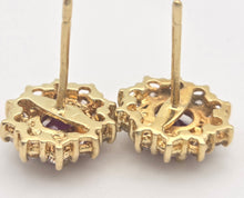 Cargar imagen en el visor de la galería, 2327 Exquisite 18ct Gold Ruby 20 Natural Diamonds (0.8ct) Stud Earrings
