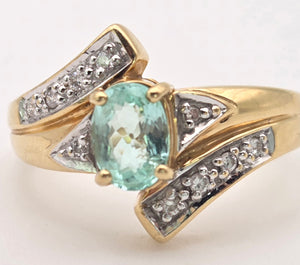 2370 18ct Gold Blue Aquamarine  Diamonds Bypass Cocktail Ring