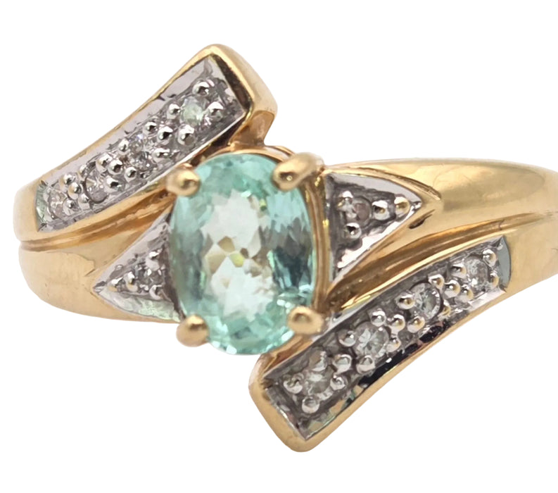 6416: 18ct Gold Blue Aquamarine  Diamonds Bypass Cocktail Ring