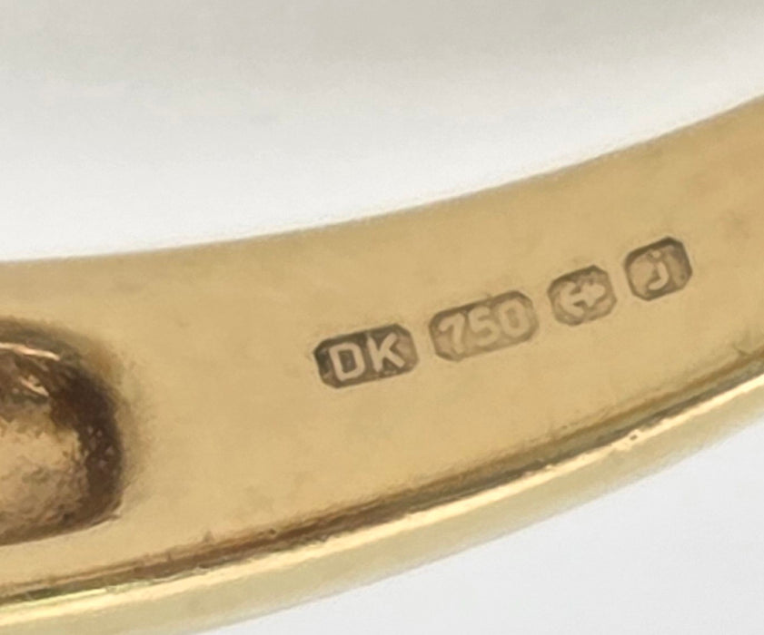 6416: 18ct Gold Blue Aquamarine  Diamonds Bypass Cocktail Ring
