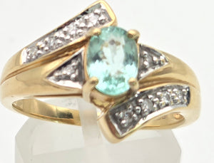 2370 18ct Gold Blue Aquamarine  Diamonds Bypass Cocktail Ring
