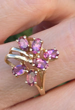 Cargar imagen en el visor de la galería, Vintage Abstract 9ct Gold Rubellites Cluster Ring- Remarkable
