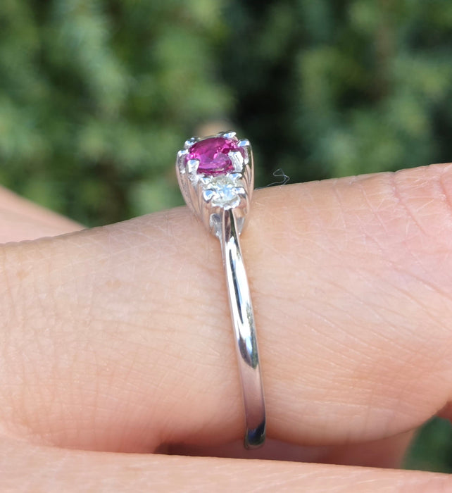 2357: Vintage; 18ct White Gold Ruby Round Full Cut Diamonds 3- Stone Straight Ring- From 1978