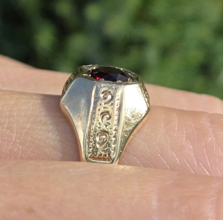 6474 Vintage: Heavy 9ct Gold Red Garnet Signet Ring- From 1972