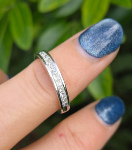 1988 Vintage: 18ct White Gold 12 Princess Cut Natural Sparkling Diamonds Half-Eternity/Stacker Ring