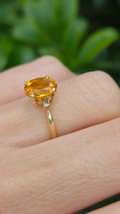Vintage: 18ct Gold Vibrant Orange Citrine Diamonds Dress Ring