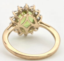 Cargar imagen en el visor de la galería, Vintage: 9ct Gold Vibrant Peridot Glacier Topaz Floral Cluster Ring
