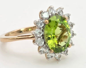 Vintage: 9ct Gold Vibrant Peridot Glacier Topaz Floral Cluster Ring